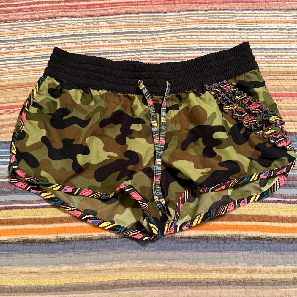Op Ocean Pacific Camo Ruffle Board Shorts Green Camouflage Womens Medium 7-9